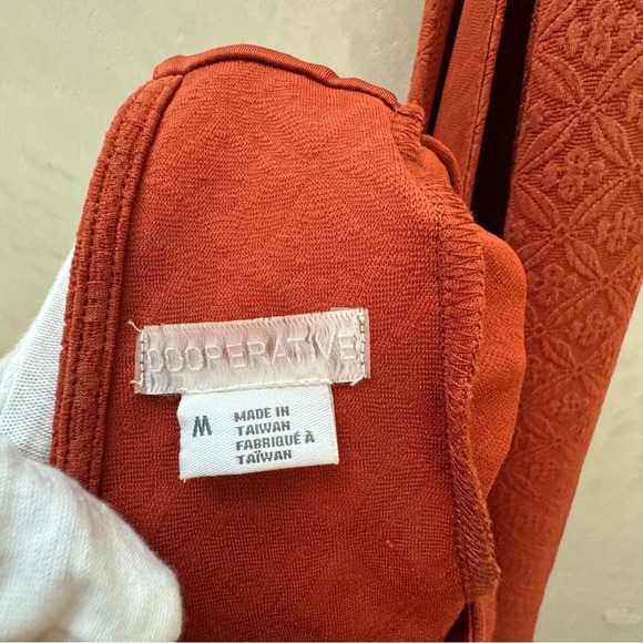 Cooperative || By Urban Outfitters Deep V Emboss Knit Dress in Harvest Orange M - Picture 7 of 7